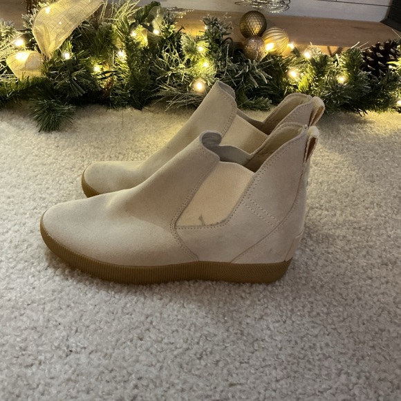 Sorel Shoes - Sorel Women's Cream Ankle Boots